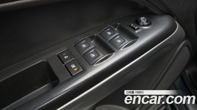 Chevrolet Korea Colorado 2020 — photo 24