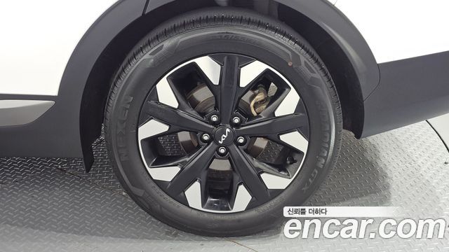 Kia Sportage 2023 — photo 7