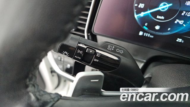 Kia Sportage 2023 — photo 28