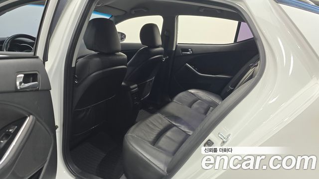 Kia K5 2015 — photo 17
