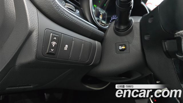 Kia K5 2015 — photo 23