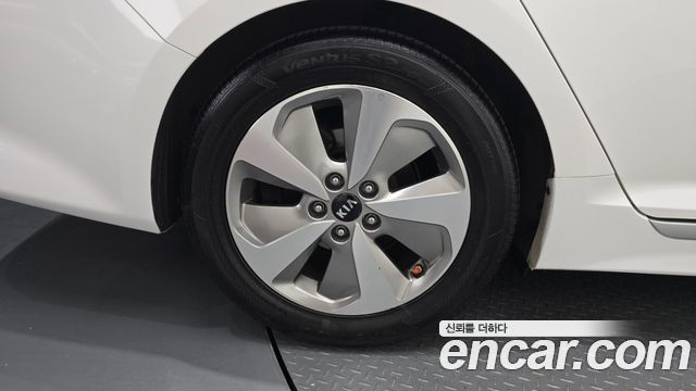 Kia K5 2015 — photo 7