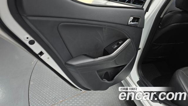 Kia K5 2015 — photo 15