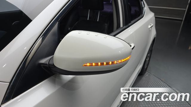 Kia K5 2015 — photo 31