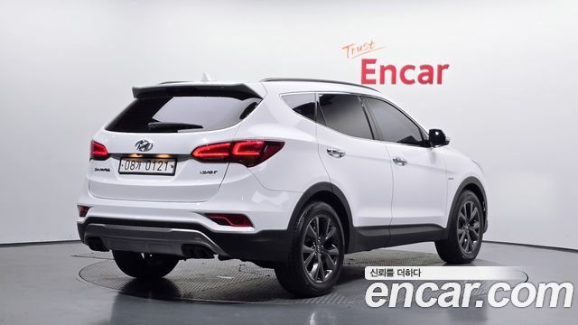 Hyundai Santafe 2017 — photo 2