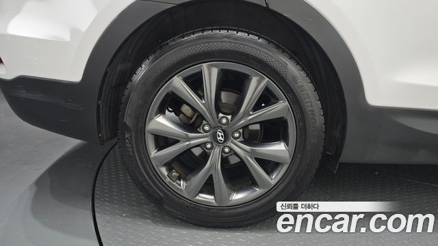 Hyundai Santafe 2017 — photo 5