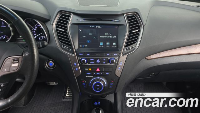 Hyundai Santafe 2017 — photo 19