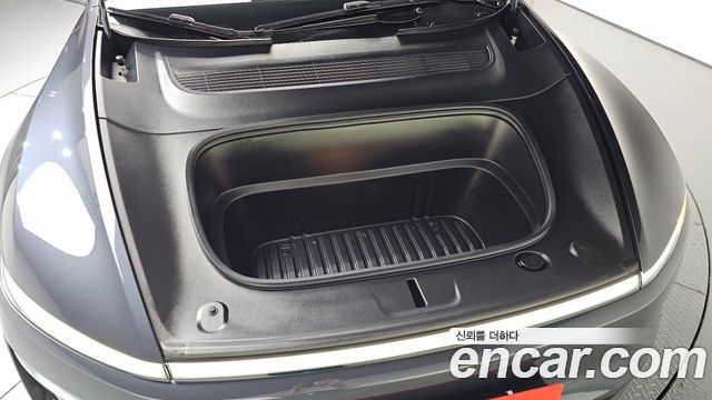 Tesla Model Y 2025 — photo 6