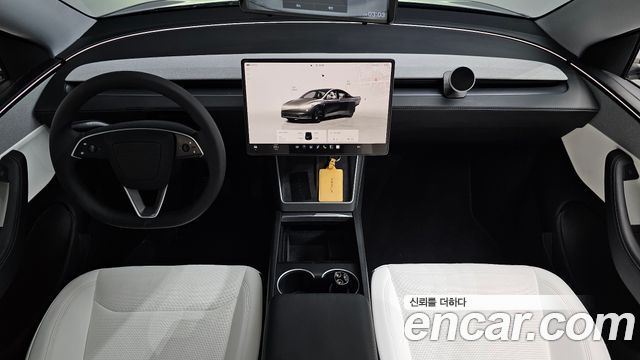 Tesla Model Y 2025 — photo 10