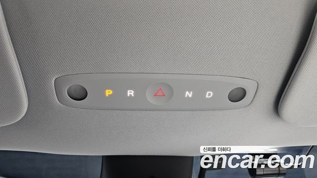 Tesla Model Y 2025 — photo 12