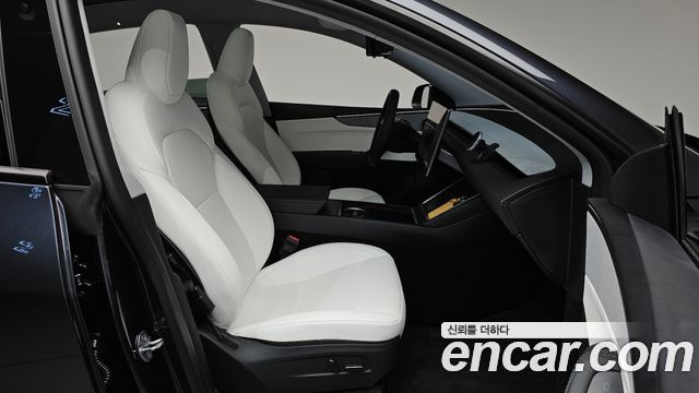 Tesla Model Y 2025 — photo 17