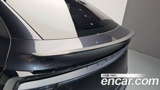 Tesla Model Y 2025 — photo 36