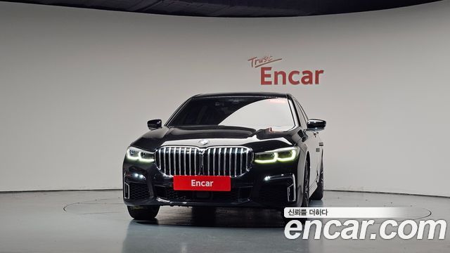 BMW 7-Series 2022 — photo 3
