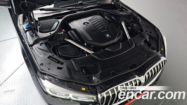 BMW 7-Series 2022 — photo 6