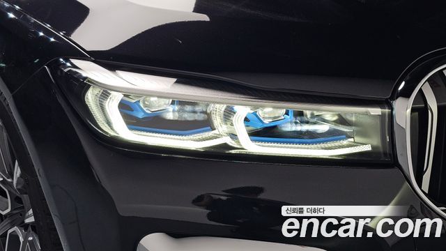 BMW 7-Series 2022 — photo 8
