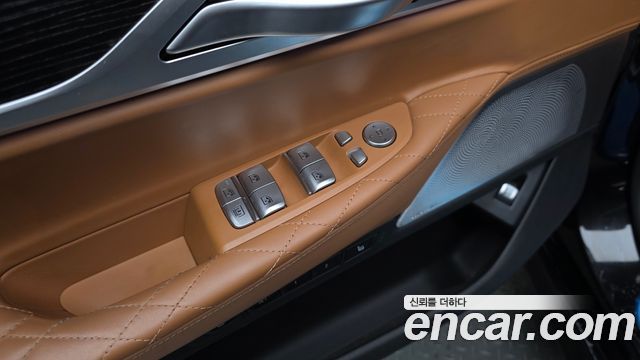 BMW 7-Series 2022 — photo 27