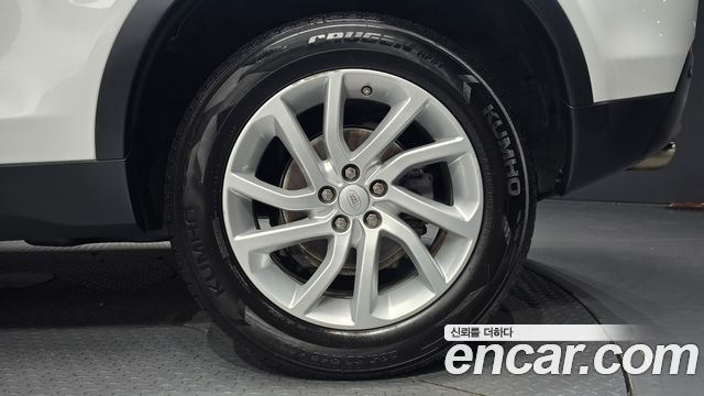 Land Rover Discovery Sport 2018 — photo 7