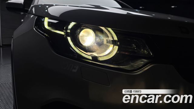 Land Rover Discovery Sport 2018 — photo 8