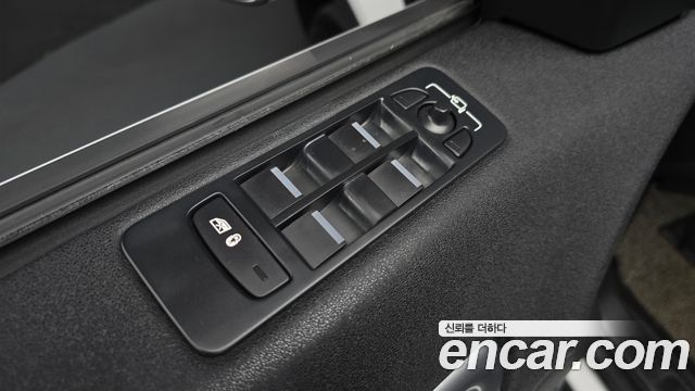 Land Rover Discovery Sport 2018 — photo 27