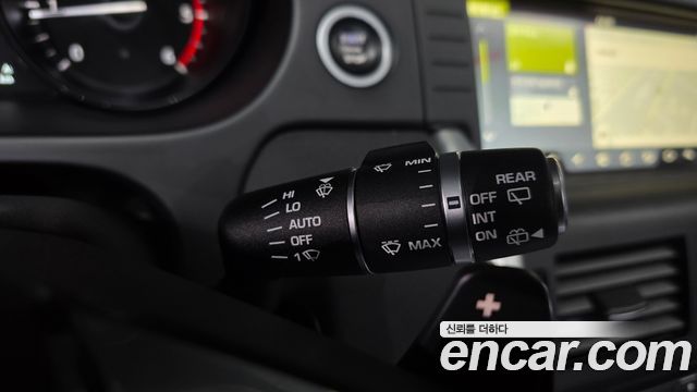 Land Rover Discovery Sport 2018 — photo 29
