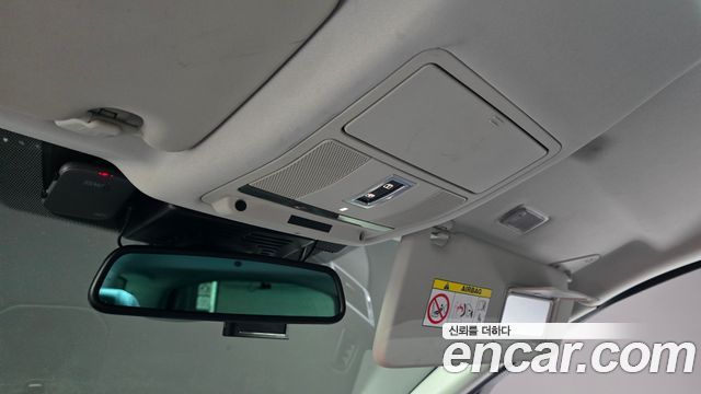 Land Rover Discovery Sport 2018 — photo 30