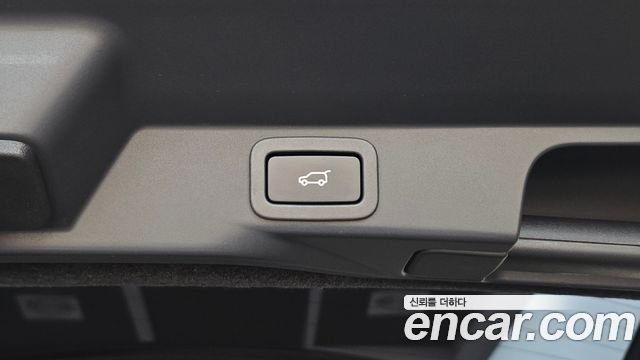 Land Rover Range Rover Sport 2019 — photo 31
