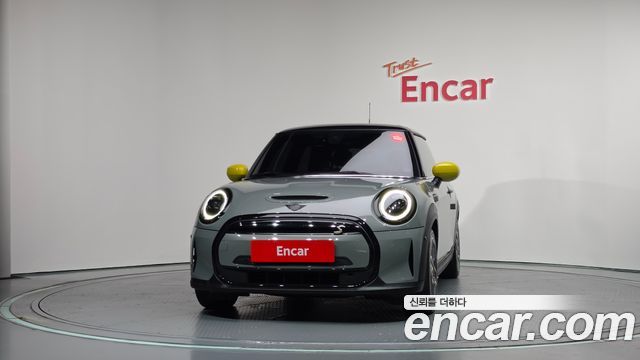 Mini Cooper 2022 — photo 3