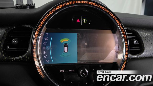 Mini Cooper 2022 — photo 21