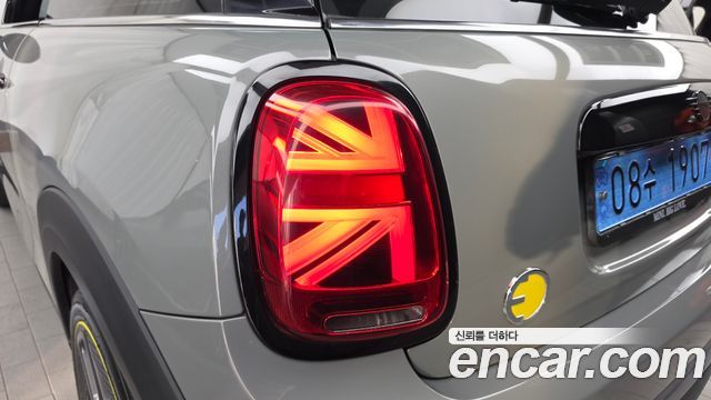 Mini Cooper 2022 — photo 9
