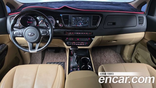 Kia Canival 2019 — photo 7