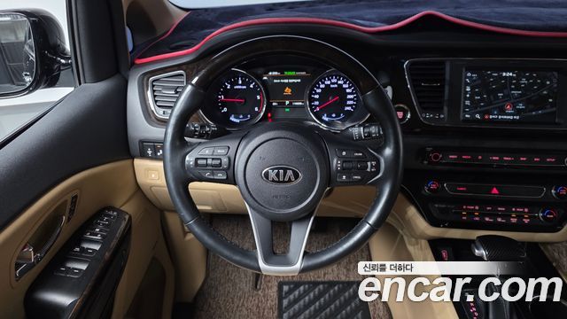 Kia Canival 2019 — photo 13
