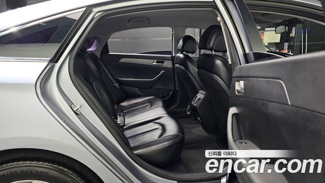 Hyundai Sonata 2015 — photo 17