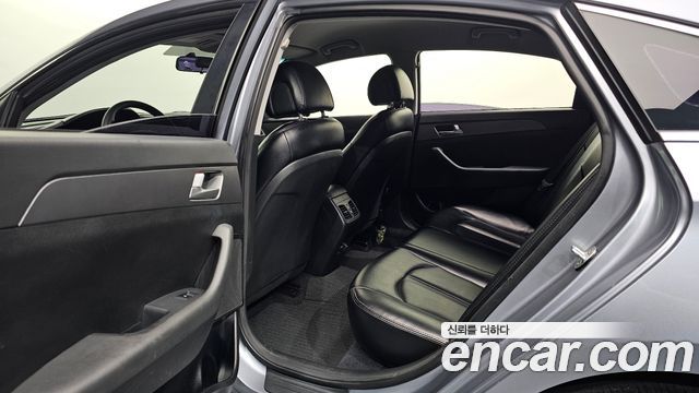 Hyundai Sonata 2015 — photo 18