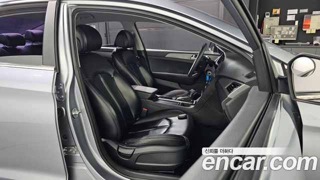 Hyundai Sonata 2015 — photo 16