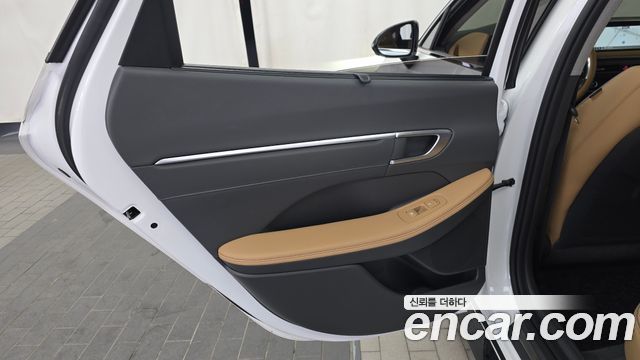 Hyundai Sonata 2021 — photo 15