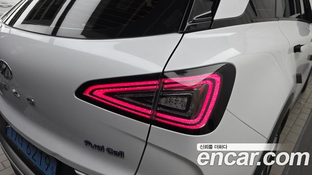 Hyundai Nexo 2023 — photo 9