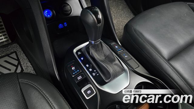 Hyundai Santafe 2018 — photo 9