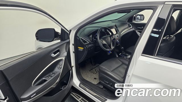 Hyundai Santafe 2018 — photo 11