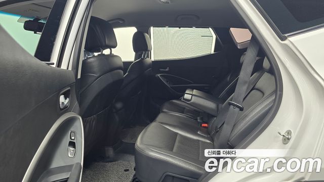 Hyundai Santafe 2018 — photo 12