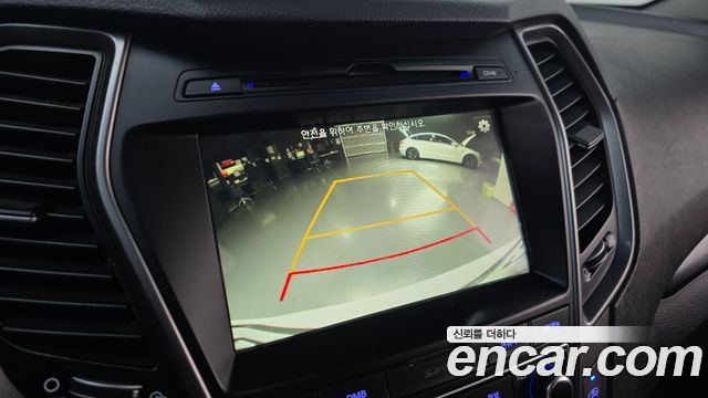 Hyundai Santafe 2018 — photo 16