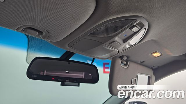Hyundai Santafe 2018 — photo 20