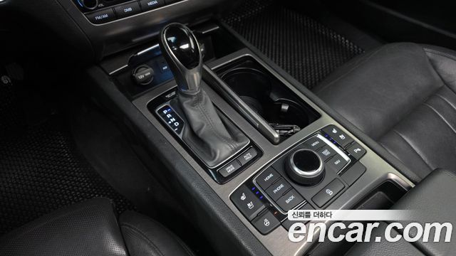 Hyundai Genesis 2016 — photo 9
