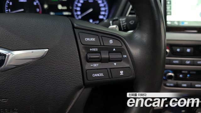 Hyundai Genesis 2016 — photo 18