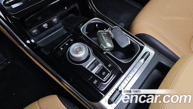 Kia Canival 2023 — photo 9