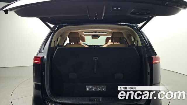 Kia Canival 2023 — photo 20