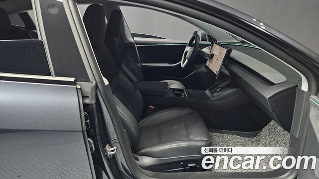 Tesla Model 3 2025 — photo 17