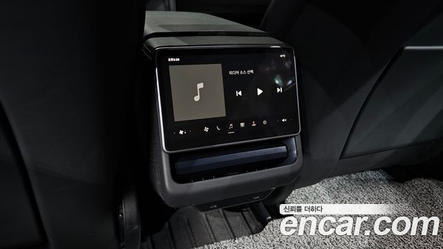 Tesla Model 3 2025 — photo 24