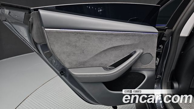 Tesla Model 3 2025 — photo 15