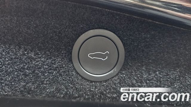 Tesla Model 3 2025 — photo 32