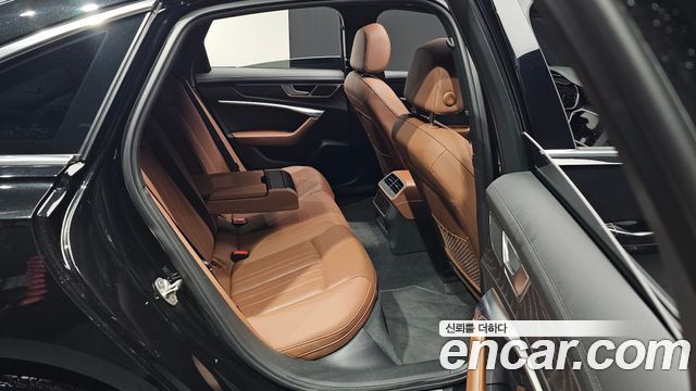 Audi A6 2023 — photo 11